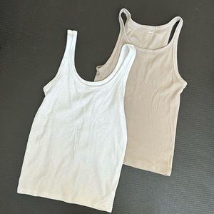 Aerie ribbed tank bundle of 2 size L like new